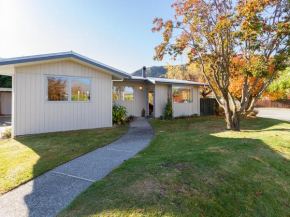 Brow Peak View - Arrowtown Holiday Home, Arrowtown